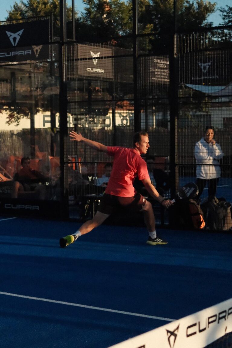 Padel Winterliga 2025 – Spieler:innen auf dem Court in Dresden