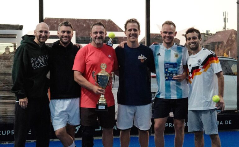 Die Gewinner der Sommerliga und die Platzierten.