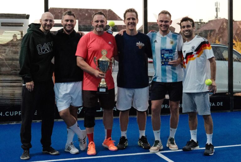 Padel Winterliga 2025 – Spieler:innen auf dem Court in Dresden