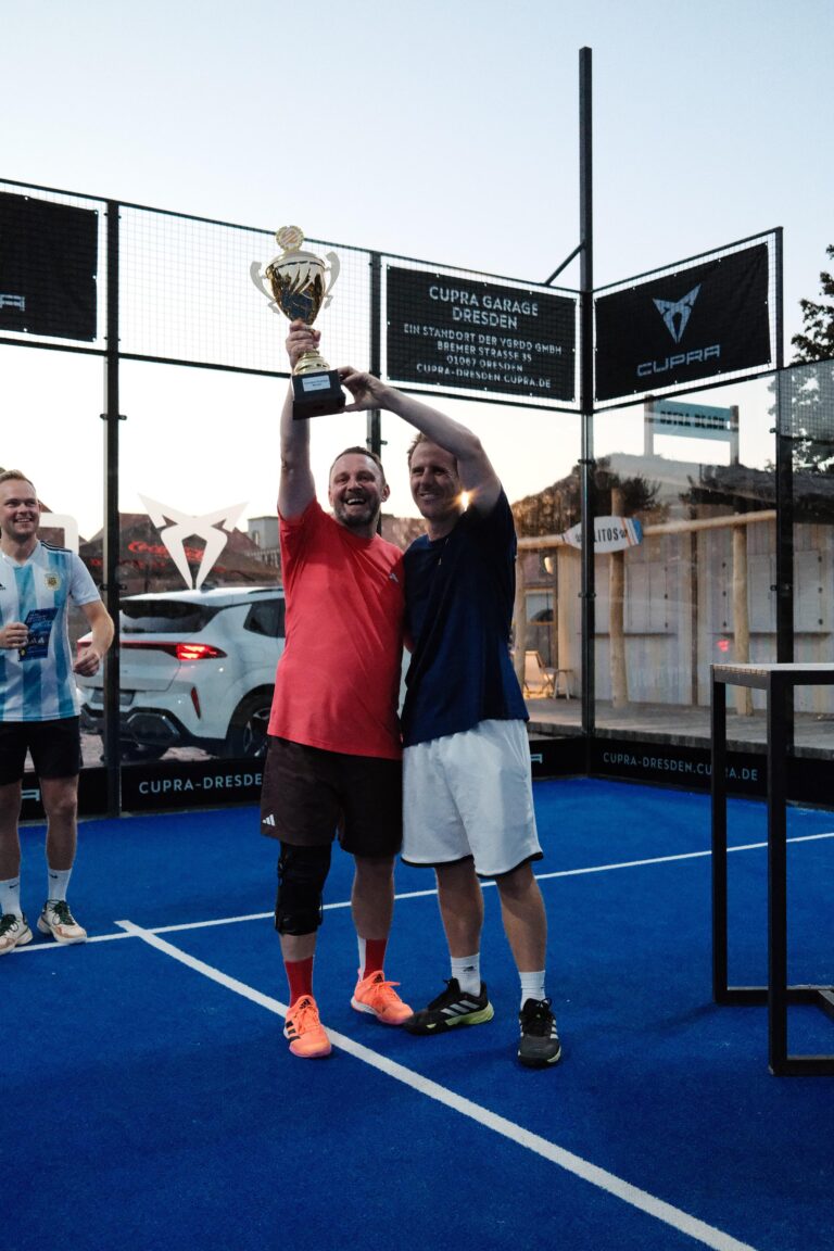 Padel Winterliga 2025 – Spieler:innen auf dem Court in Dresden