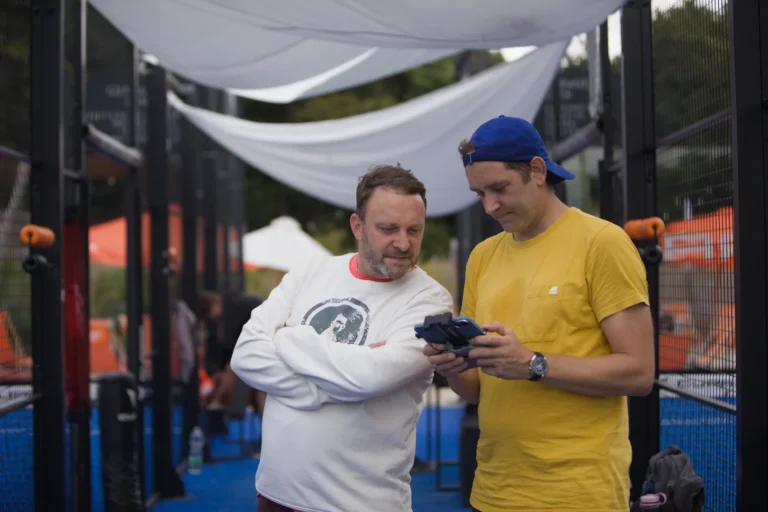 Padel Winterliga 2025 – Spieler:innen auf dem Court in Dresden