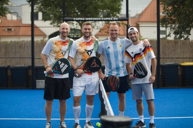 Padel Winterliga 2025 – Spieler:innen auf dem Court in Dresden