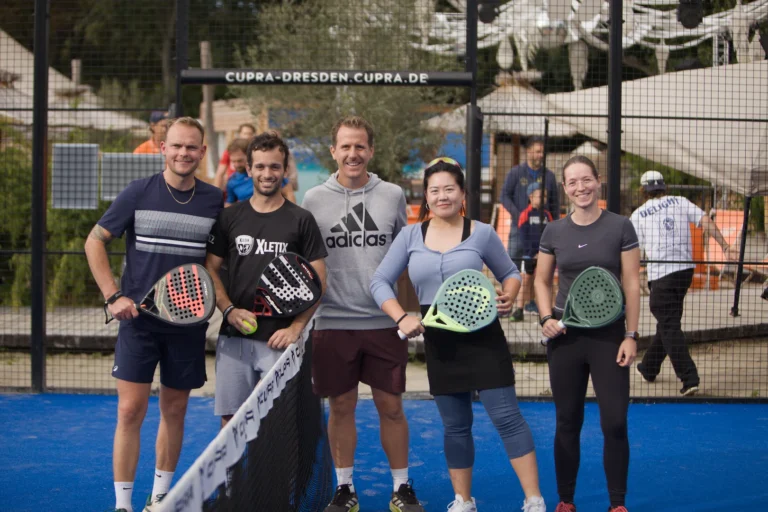 Padel Winterliga 2025 – Spieler:innen auf dem Court in Dresden
