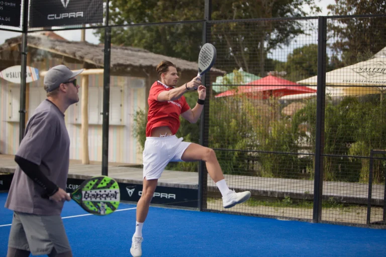 Padel Winterliga 2025 – Spieler:innen auf dem Court in Dresden