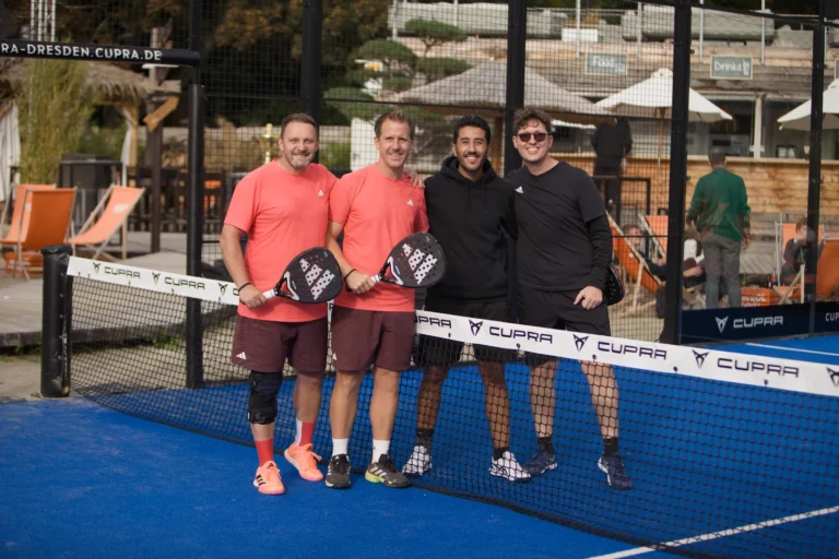 Padel Winterliga 2025 – Spieler:innen auf dem Court in Dresden