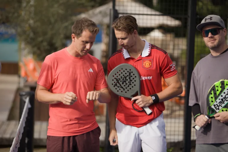 Padel Winterliga 2025 – Spieler:innen auf dem Court in Dresden