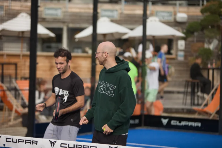 Padel Winterliga 2025 – Spieler:innen auf dem Court in Dresden