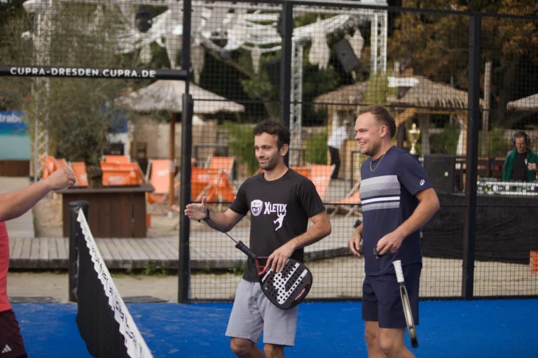 Padel Winterliga 2025 – Spieler:innen auf dem Court in Dresden