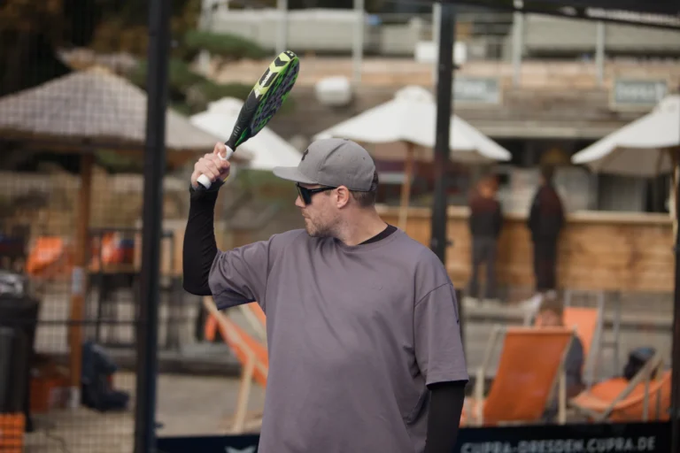 Padel Winterliga 2025 – Spieler:innen auf dem Court in Dresden