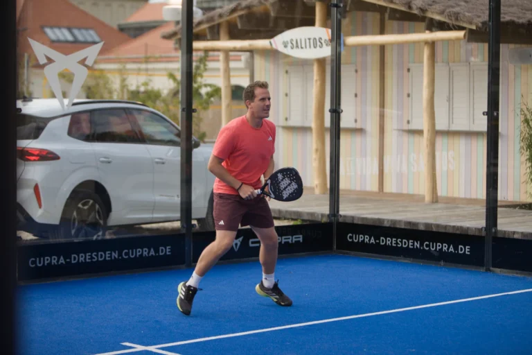 Padel Winterliga 2025 – Spieler:innen auf dem Court in Dresden