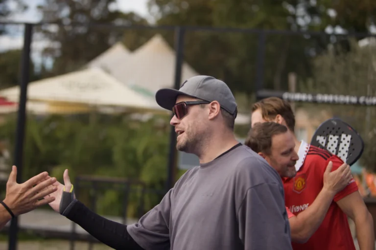 Padel Winterliga 2025 – Spieler:innen auf dem Court in Dresden