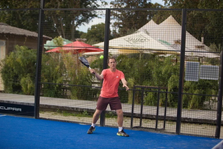 Padel Winterliga 2025 – Spieler:innen auf dem Court in Dresden