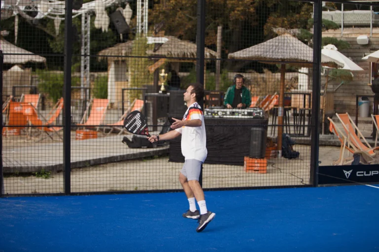 Padel Winterliga 2025 – Spieler:innen auf dem Court in Dresden